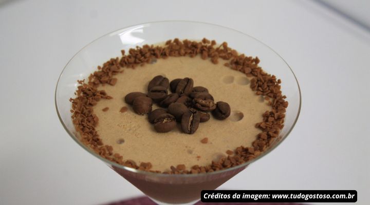 Mousse de Café Cremoso e Fácil: Receita Passo a Passo